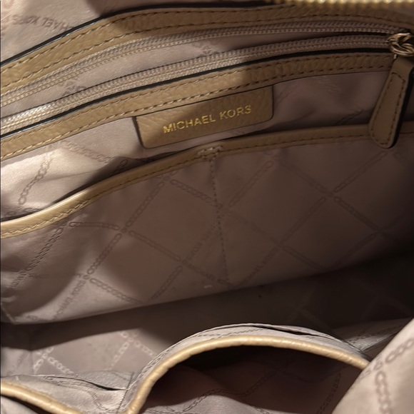 Michael Kors Beige Leather Shoulder Bag Braided Handle - Picture 11 of 12